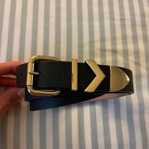 Black leather J Crew belt gold hardware small